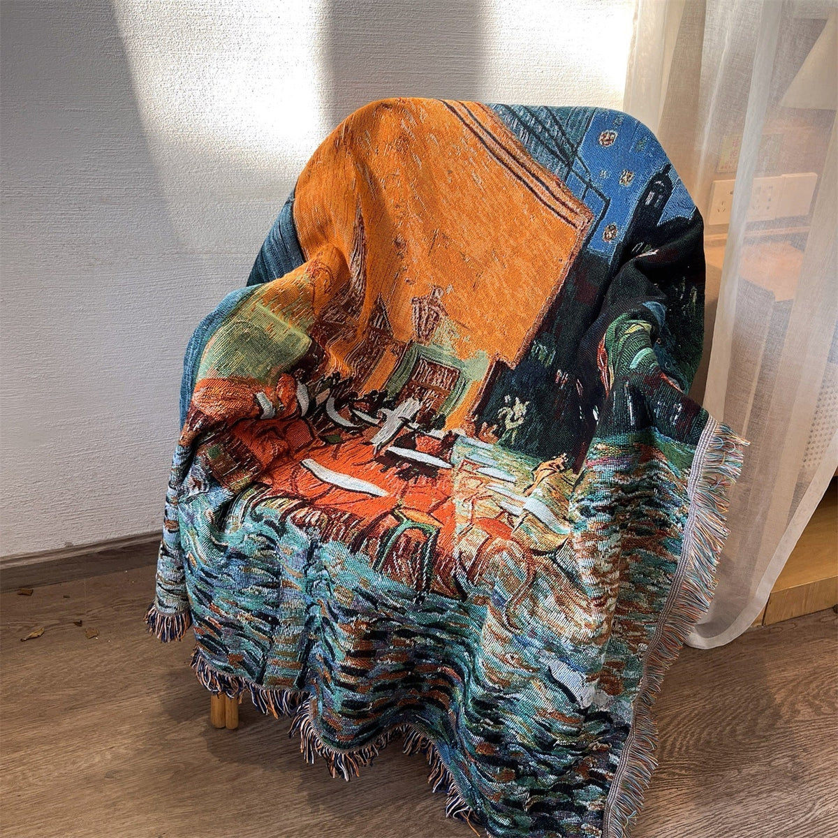 Artistic Vintage-Inspired Tapestry Throw Blanket — product view 2
