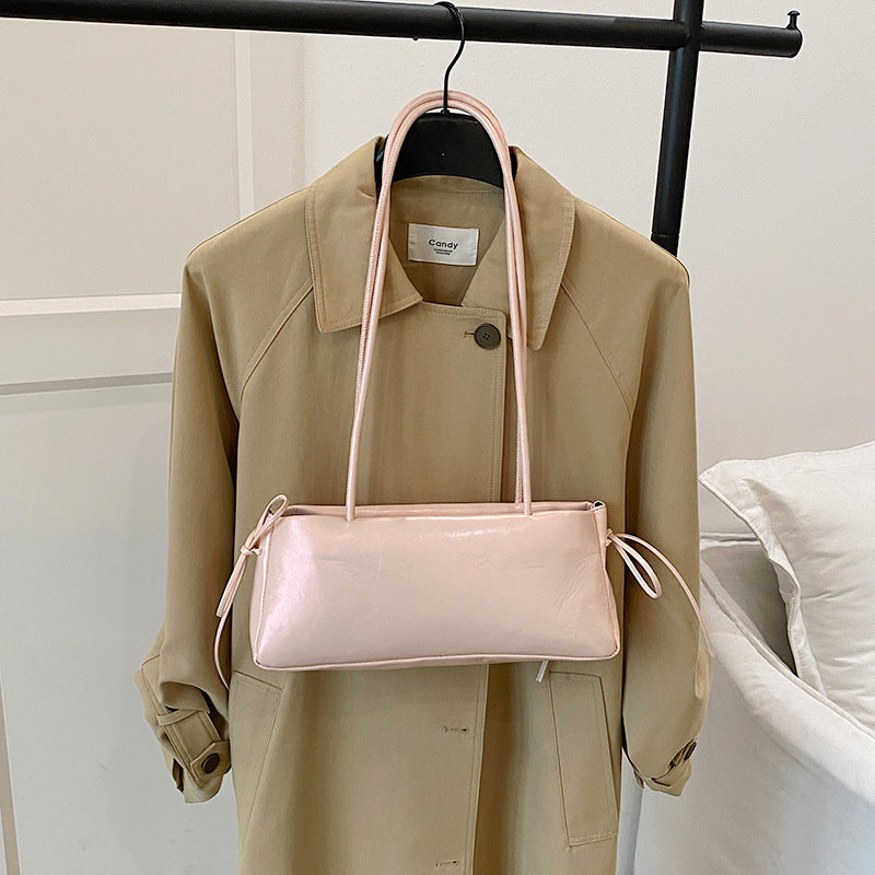Minimalist Handheld Clutch — product view 4