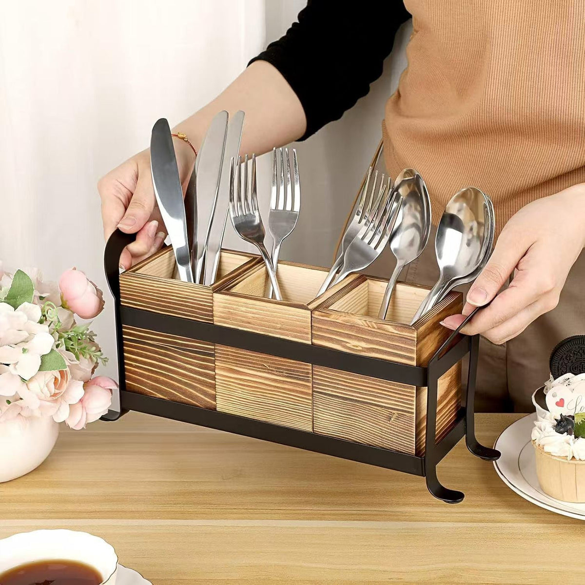 Kitchen Utensils Organizer LoungeYard — product view 1