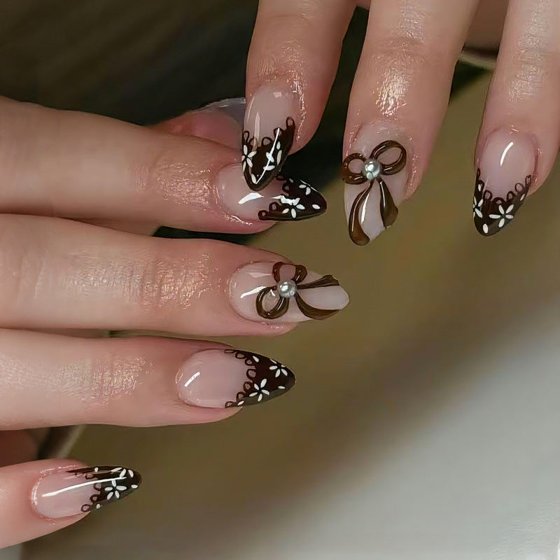 Elegant Decorative Press-On Nail Set — product view 1