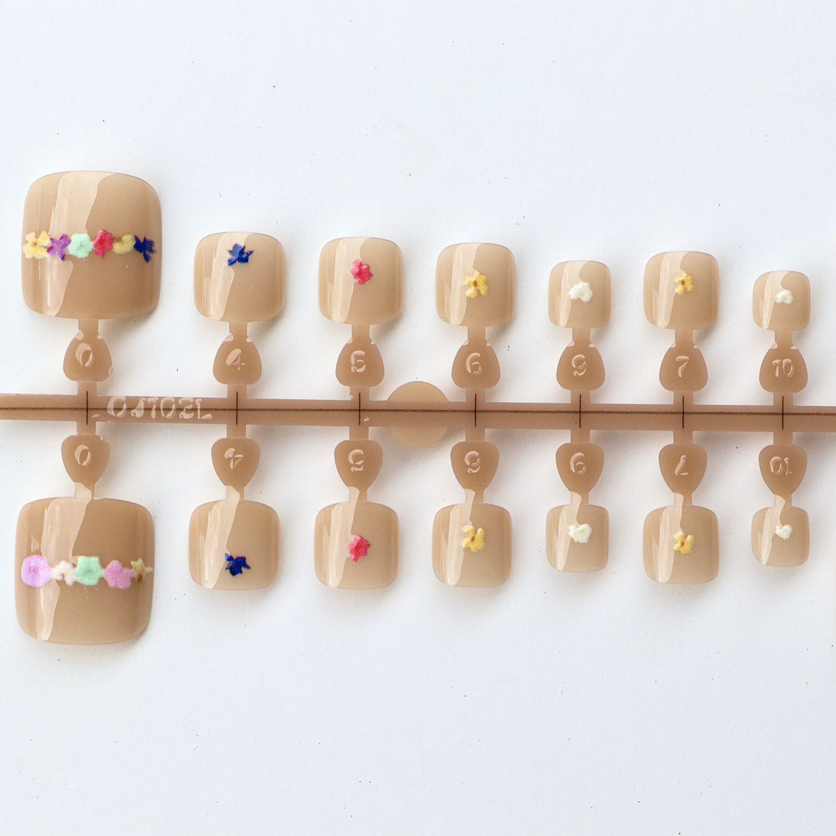 Floral Embellished Press-On Nail Collection — product view 4