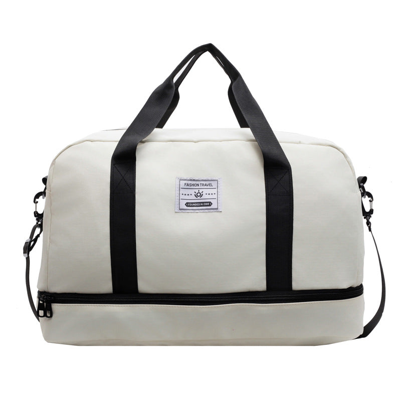 Women's practical travel bag with adjustable shoulder strap LoungeYard — product view 4