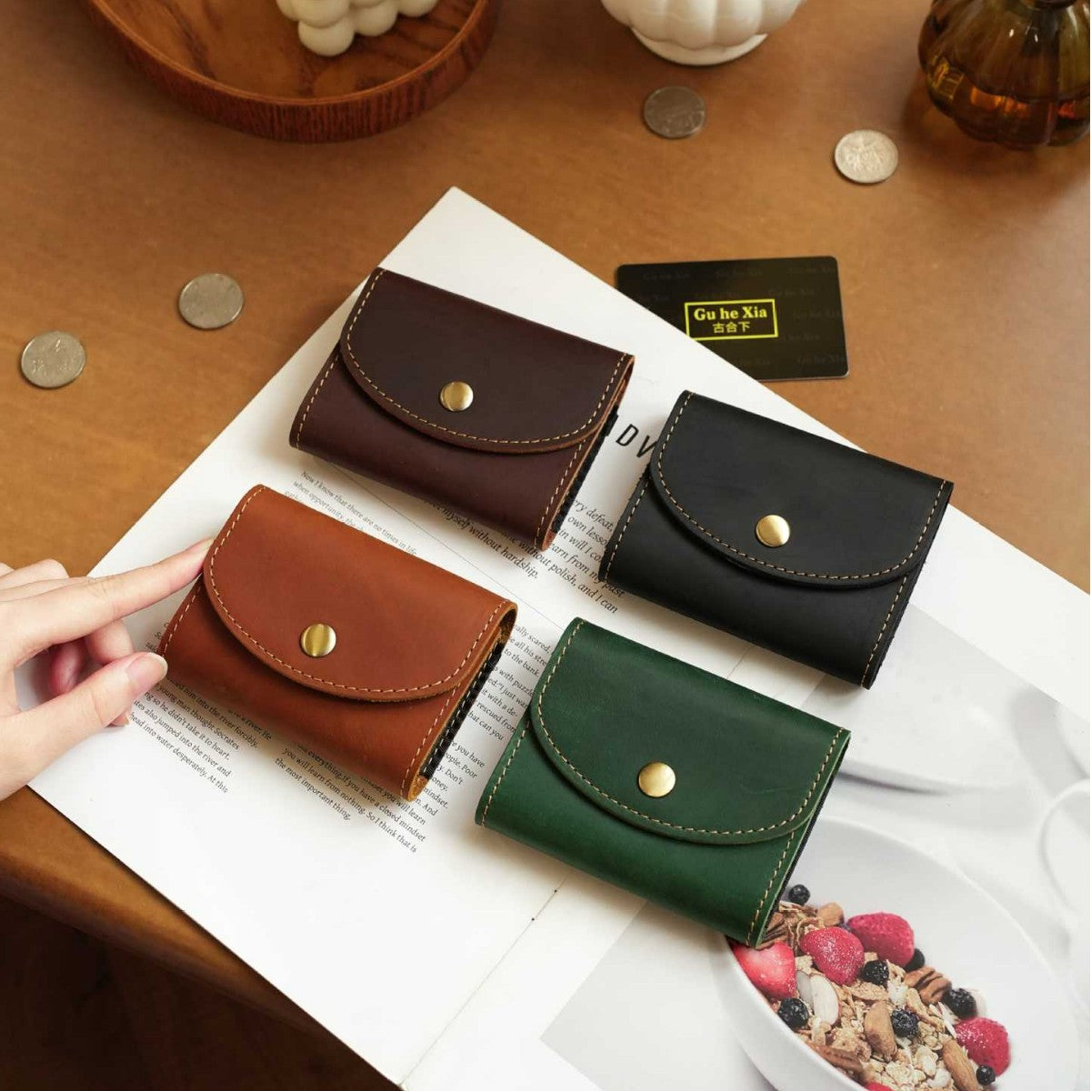 Compact Leather Card Holder — product view 4