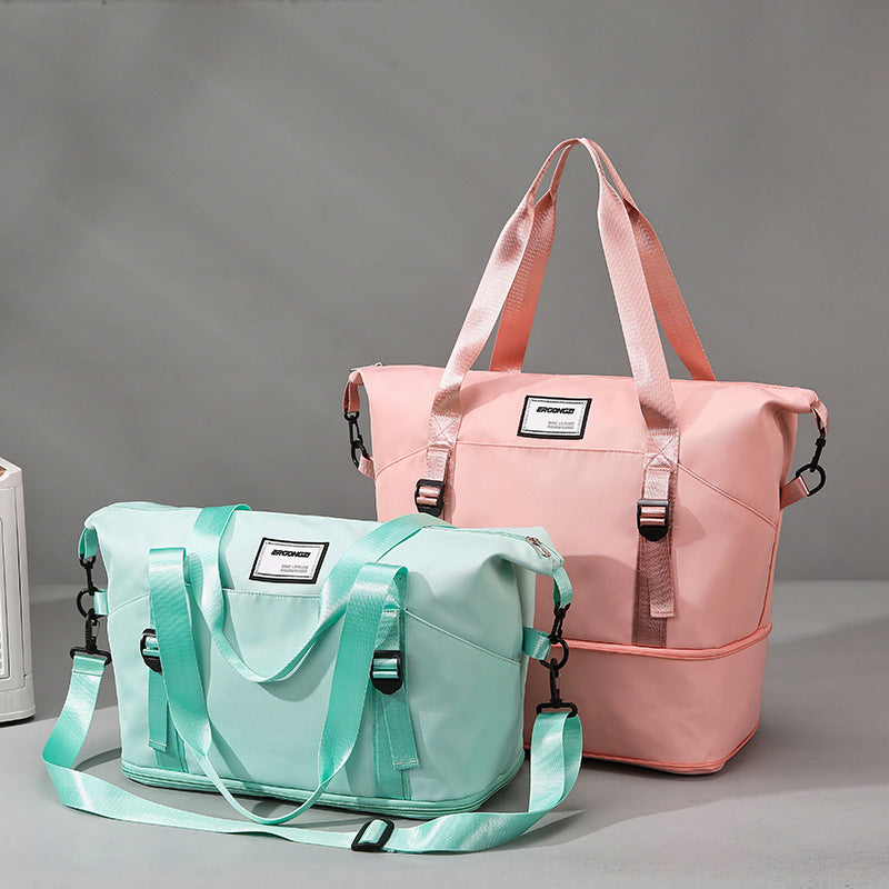 Multifunctional Sports Bag With Spacious Main Compartment And Sturdy Carrying System LoungeYard — product view 1