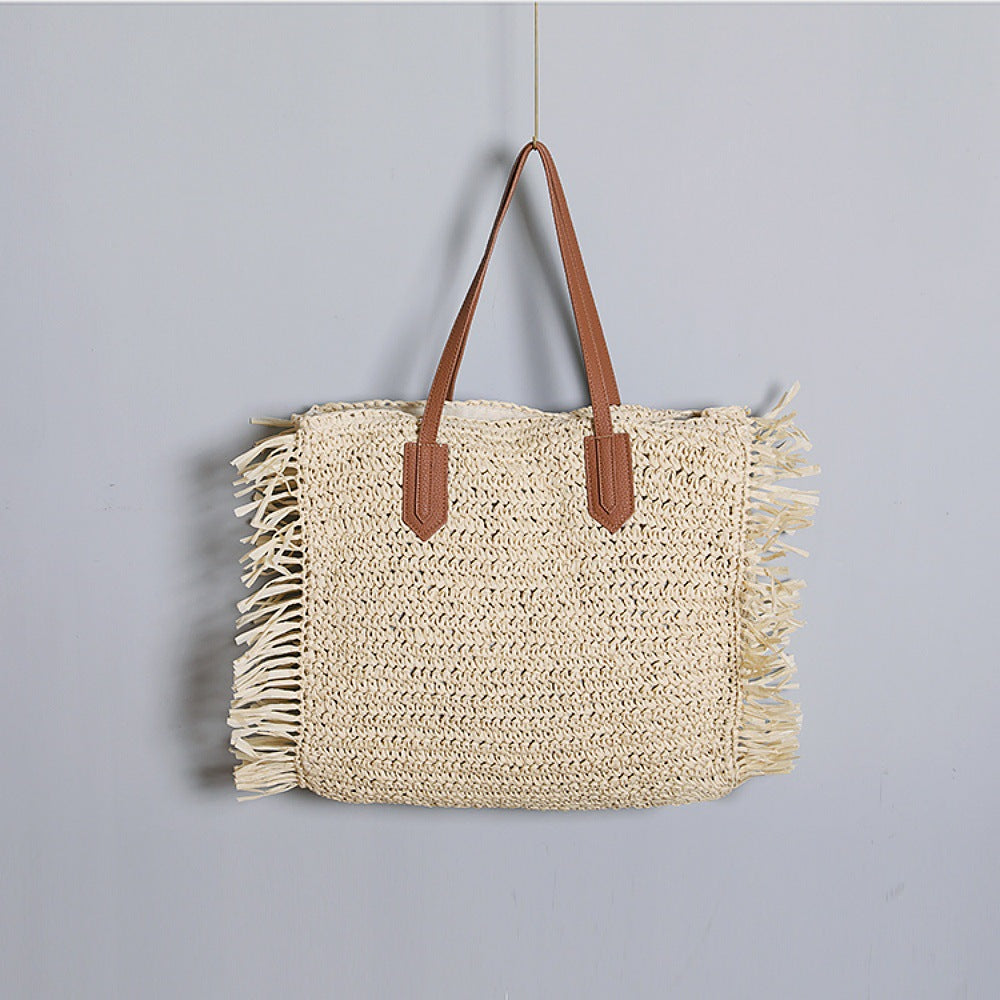 Elegant bag with fringes LoungeYard — product view 1