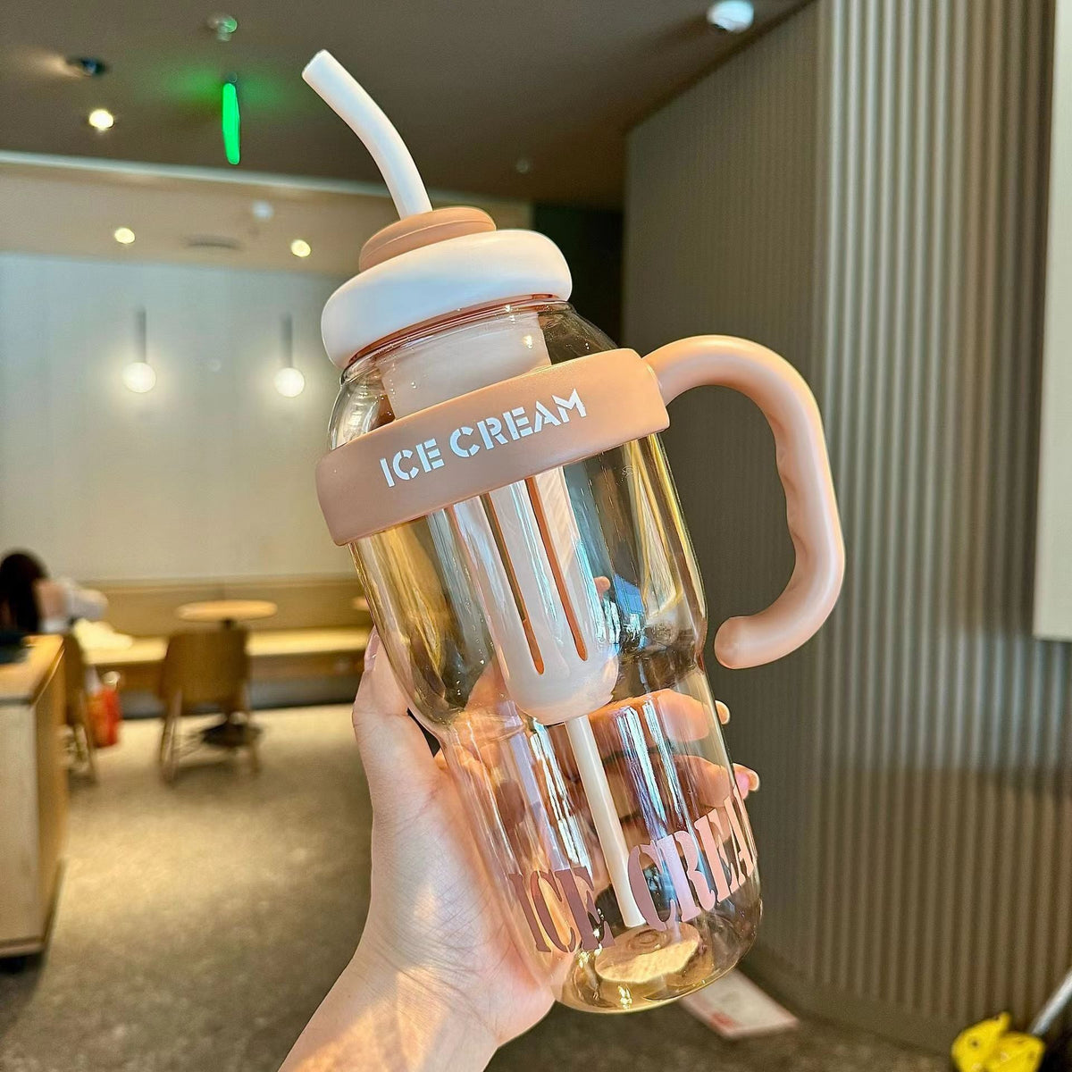 Ladies creative water bottle LoungeYard — product view 4