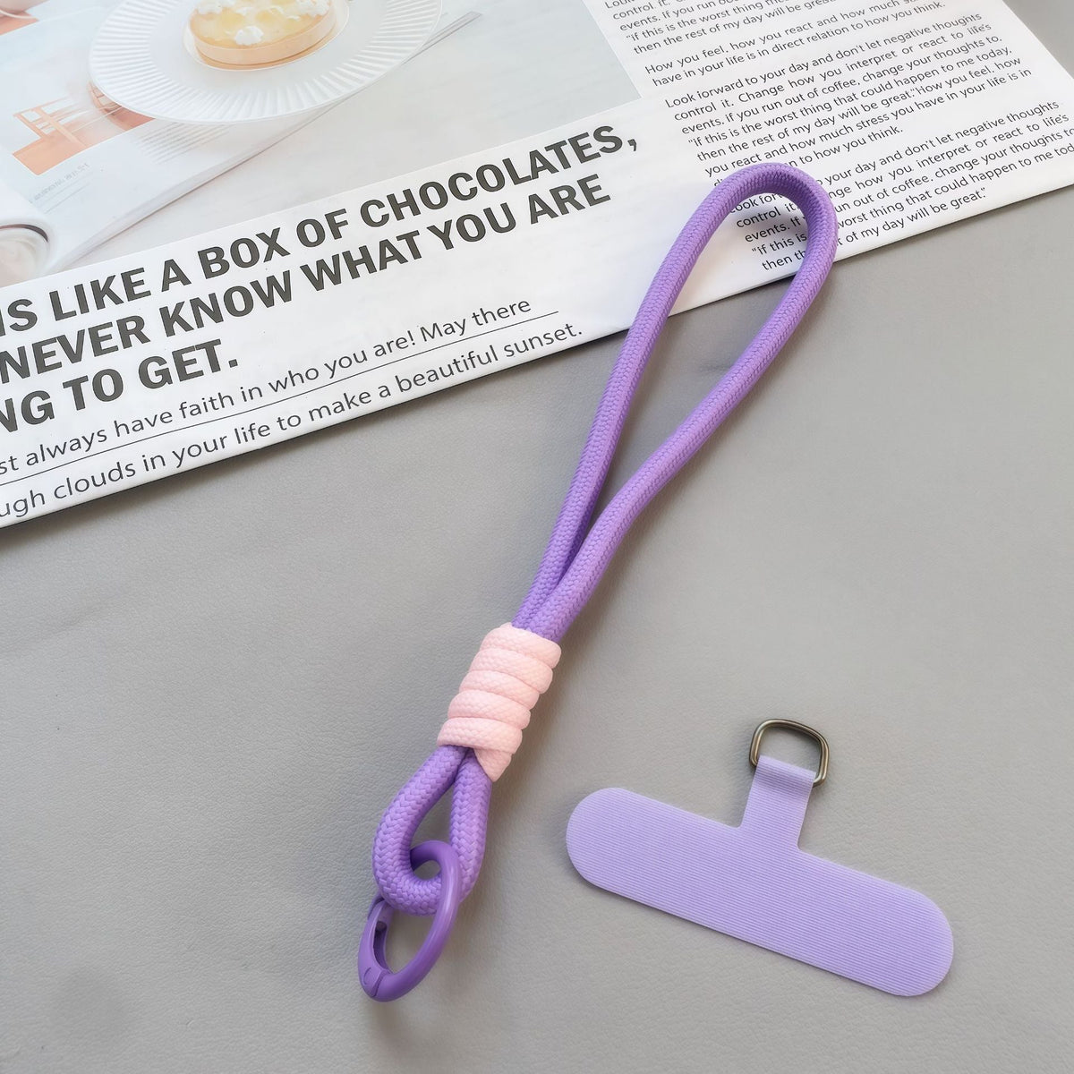 Versatile Luggage Strap LoungeYard — product view 4