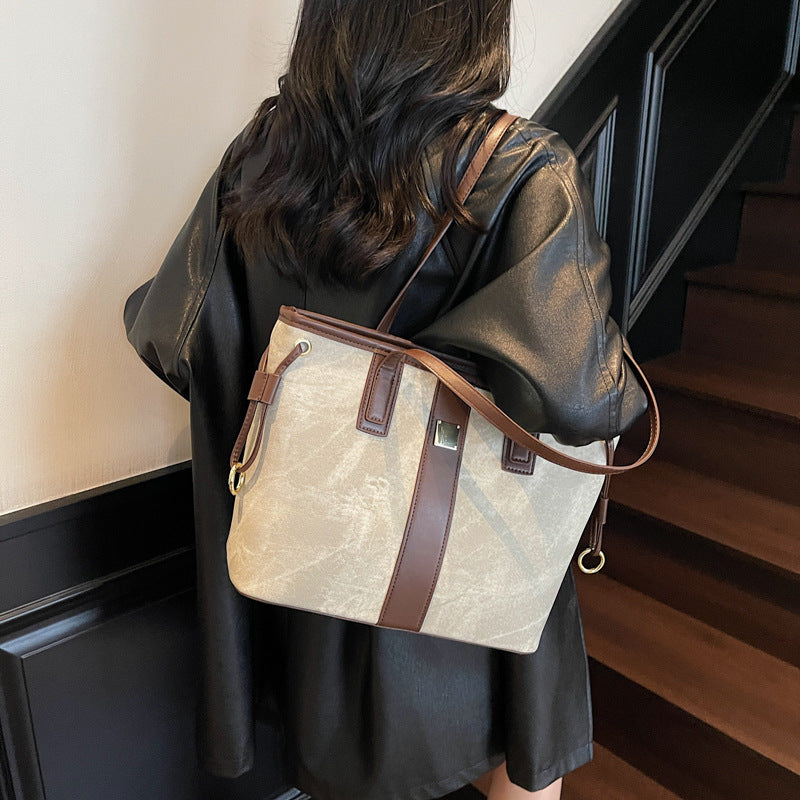 Versatile Structured Tote Bag LoungeYard — product view 3