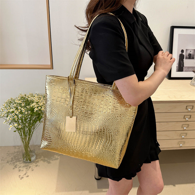Elegant Crocodile-Pattern Tote Bag — product view 6