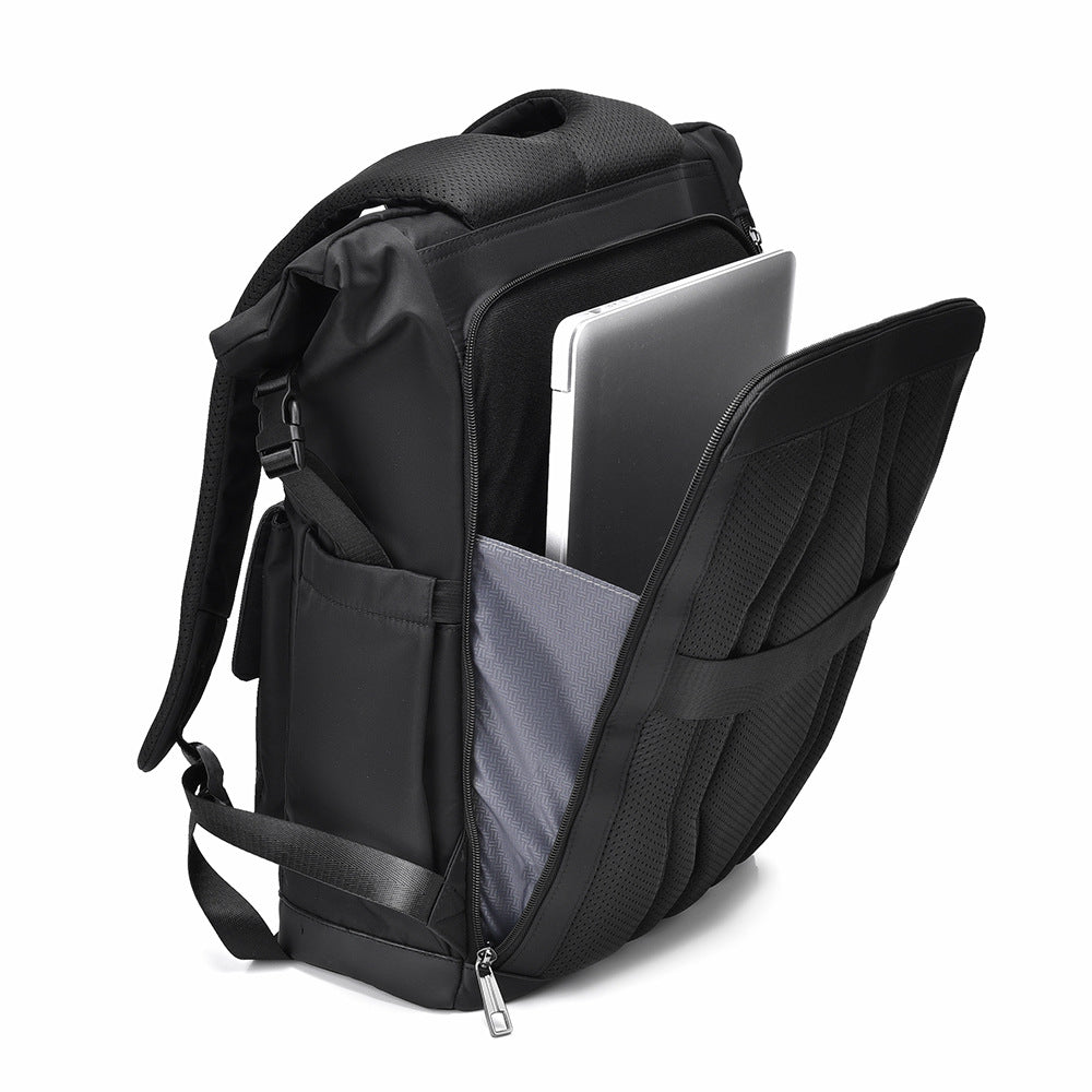 More robust and functional city backpack LoungeYard — product view 3