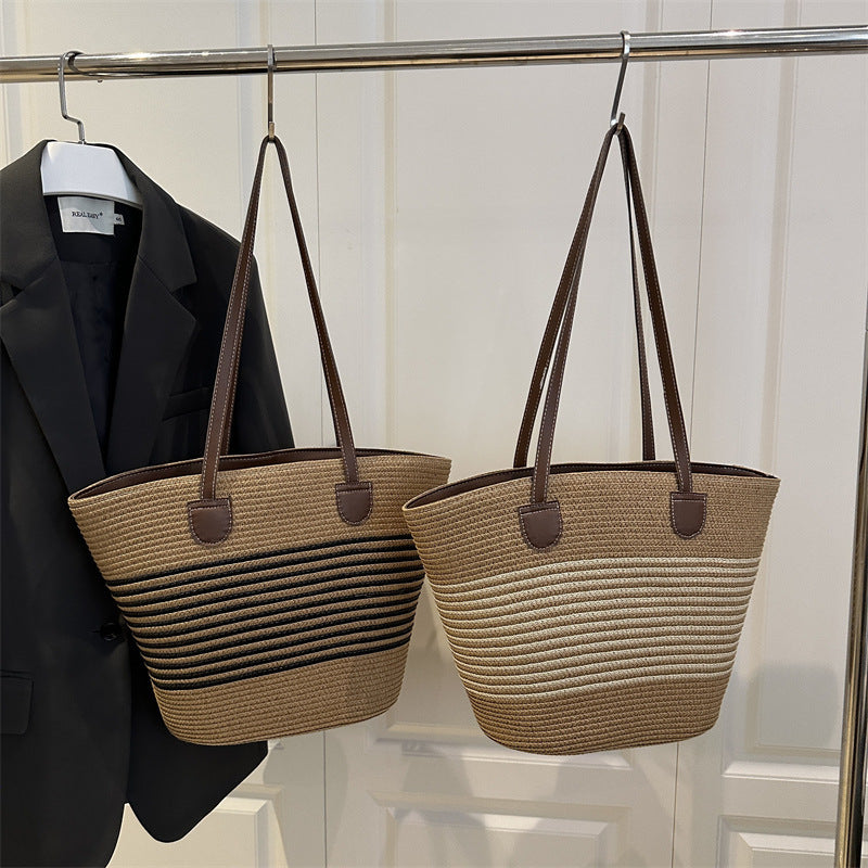 Stylish Straw Beach Tote Bag LoungeYard — product view 4