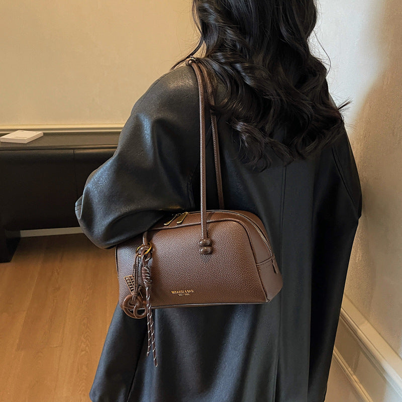 Chic Retro Handbag LoungeYard — product view 2
