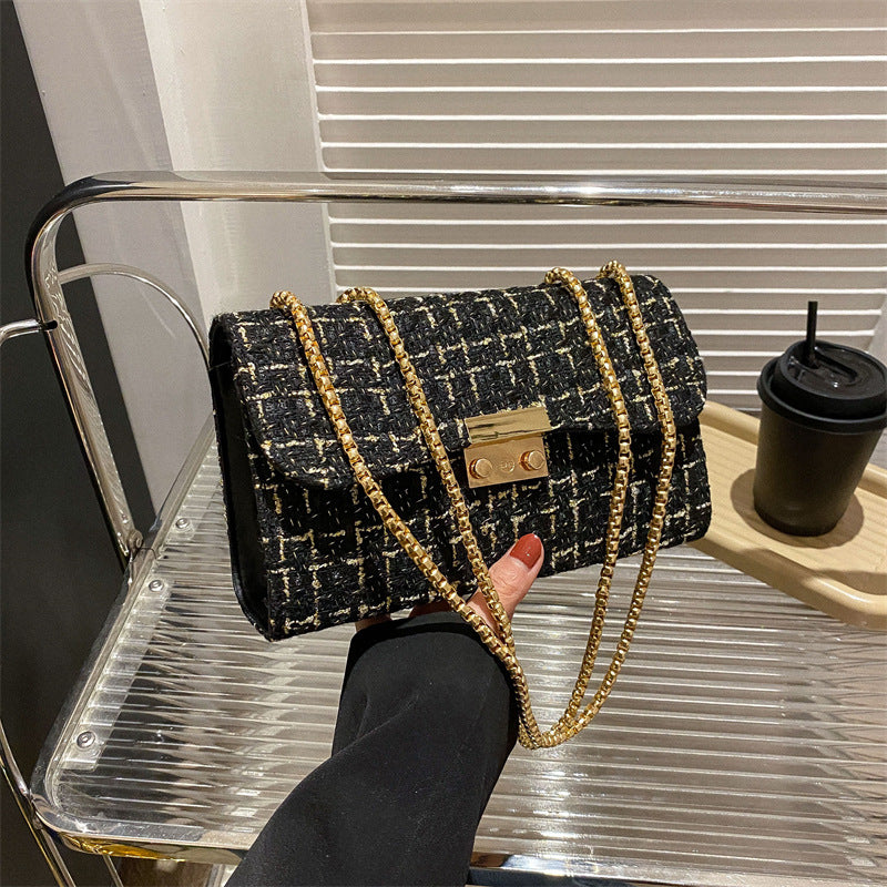 Elegant Textured Clutch Handbag — product view 4