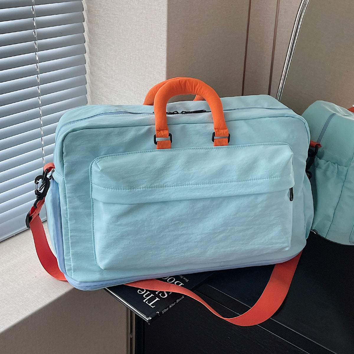 Multi-Functional Travel Tote — product view 6
