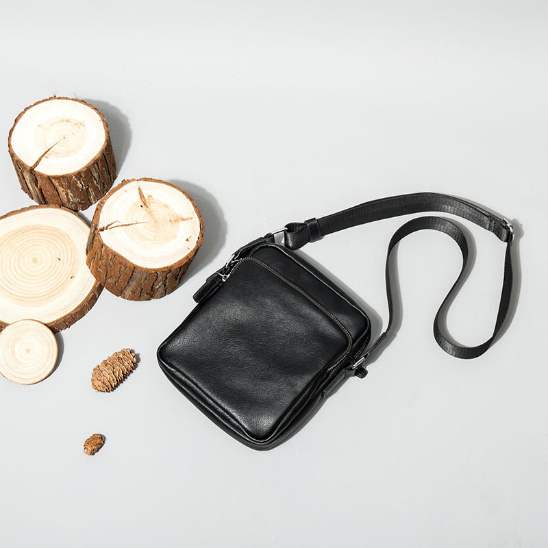 Shoulder bag made of high-quality leather LoungeYard — product view 4