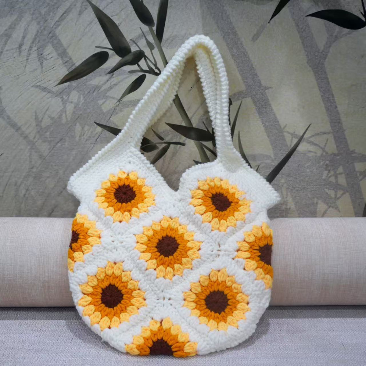 Handmade macrame shoulder bag with floral pattern LoungeYard — product view 3