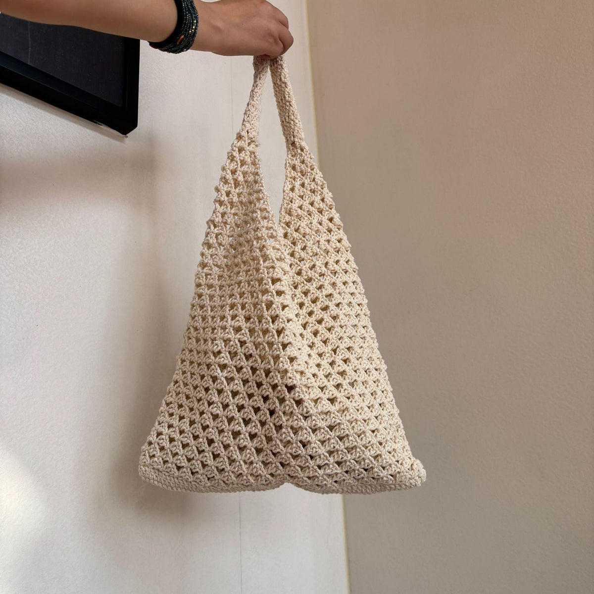 Hand-knotted net tote bag with comfortable double handles LoungeYard — product view 7
