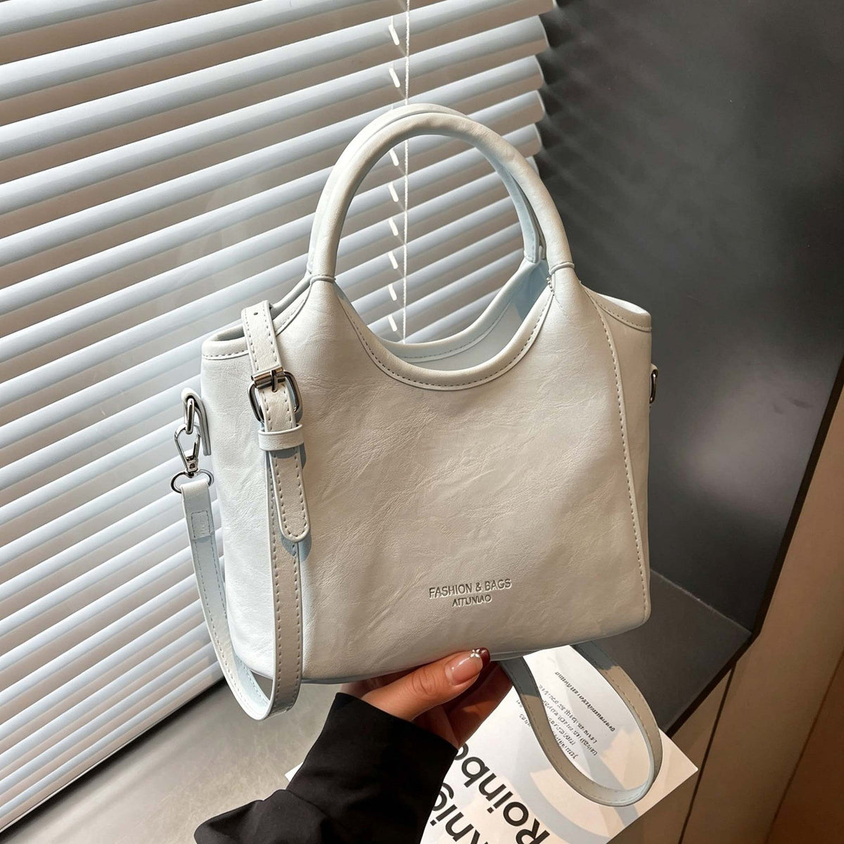 Sophisticated Designer Handbag LoungeYard — product view 7