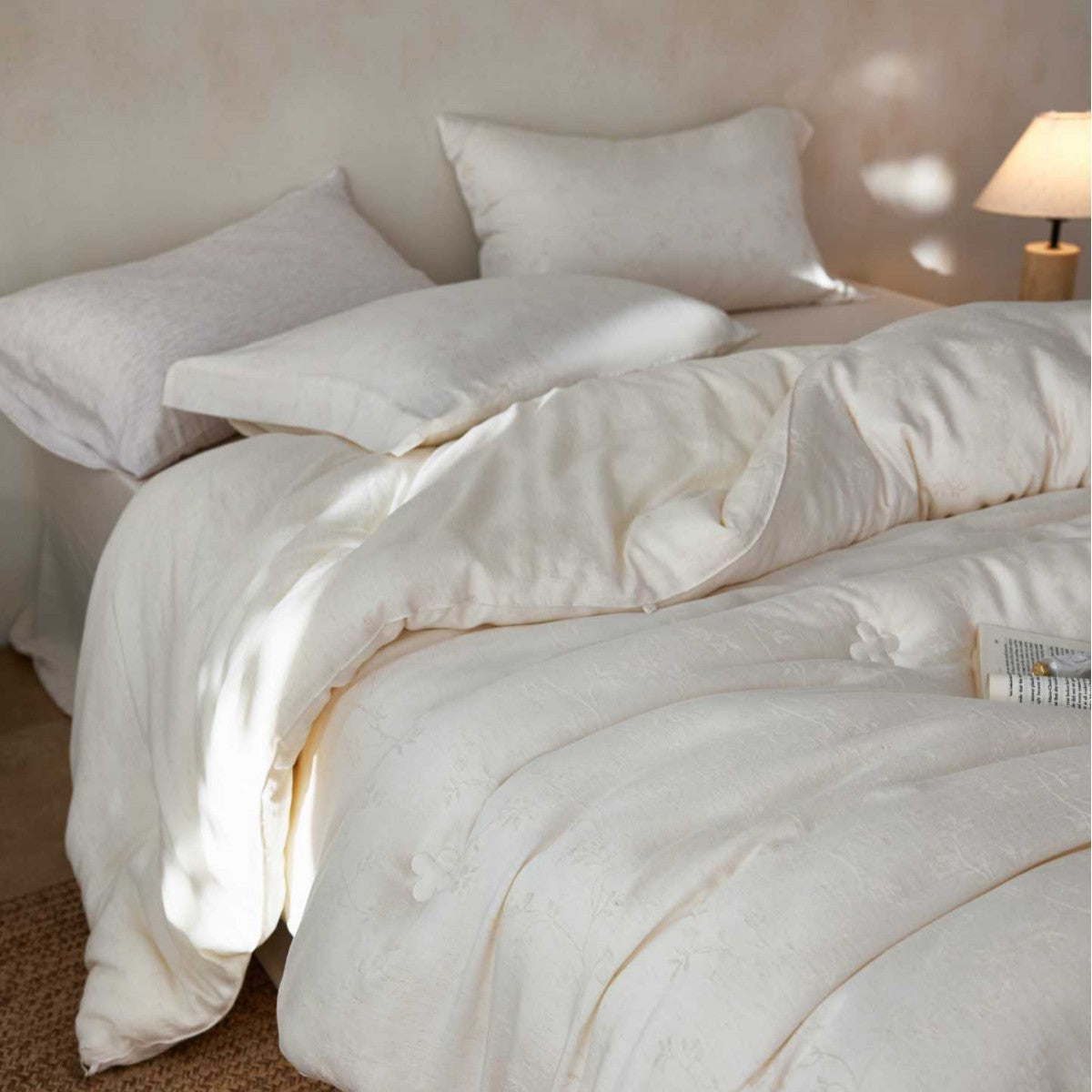 All-season duvet — product view 1
