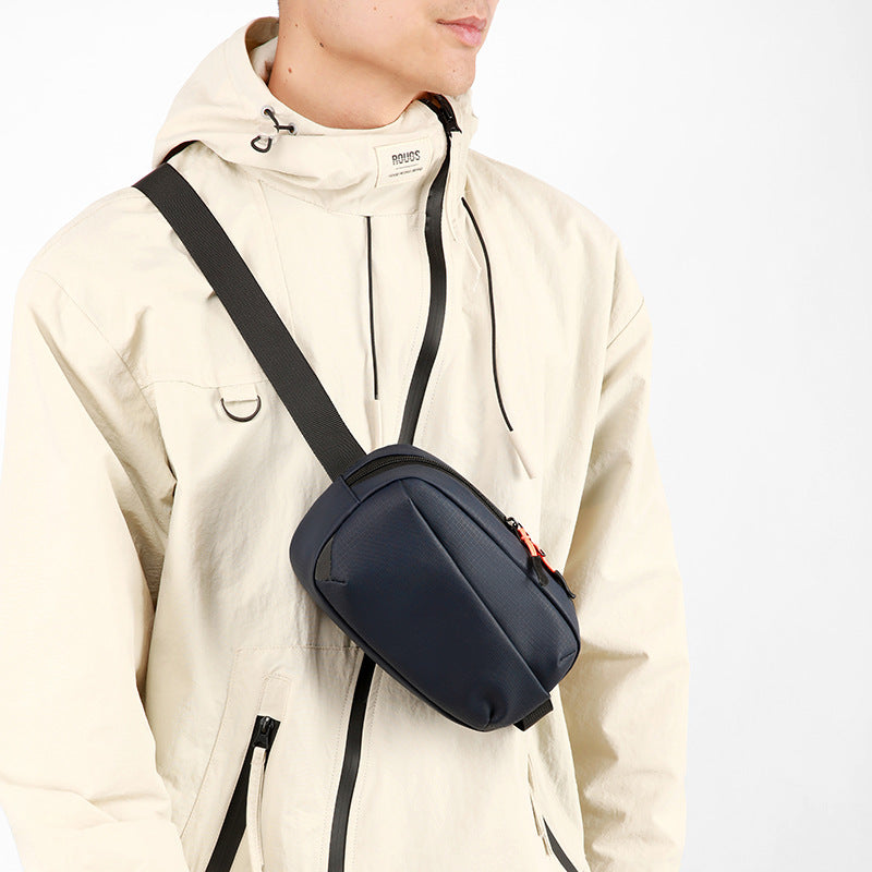 Sleek Crossbody Utility Bag LoungeYard — product view 3