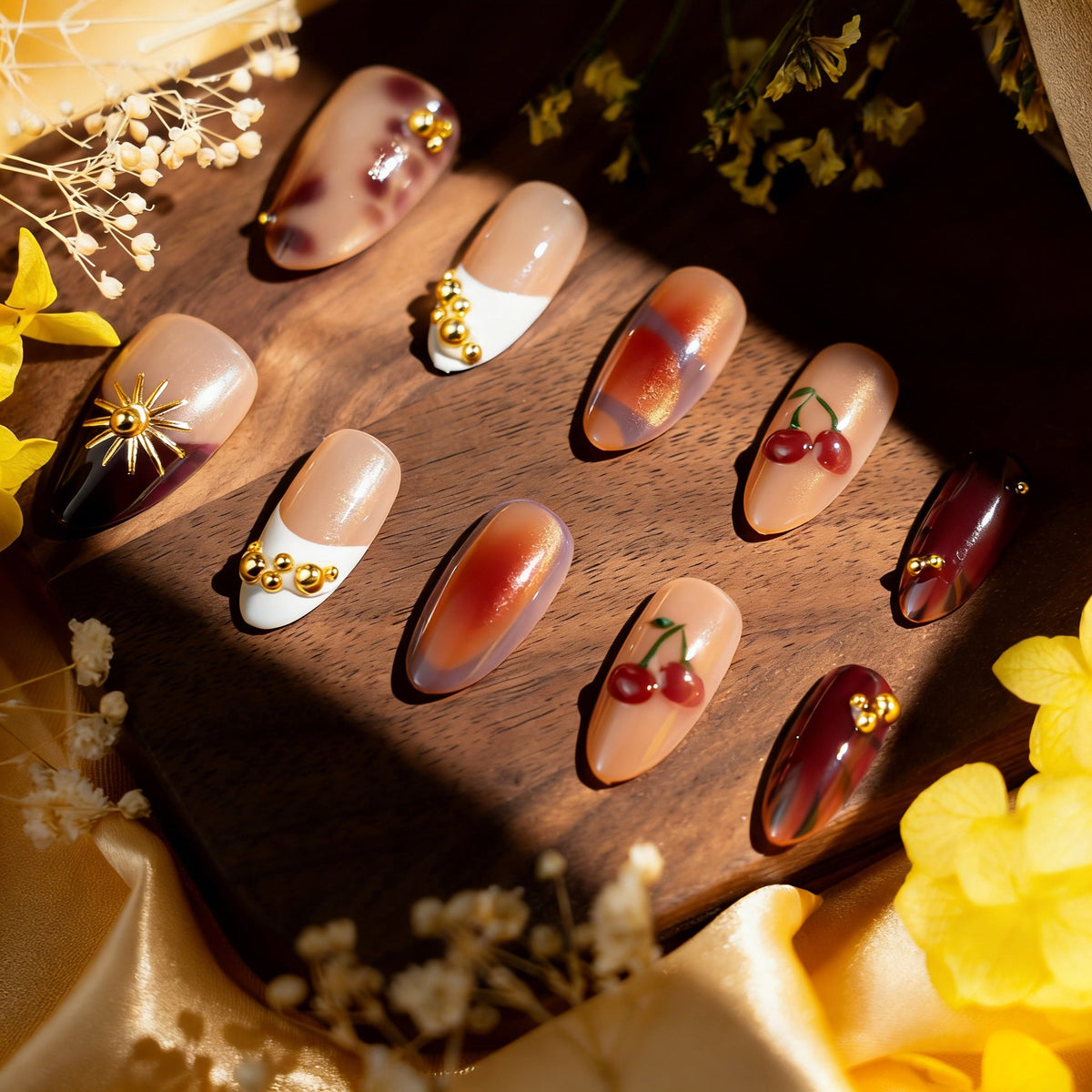Artistic Decorative Nail Art Set — product view 1