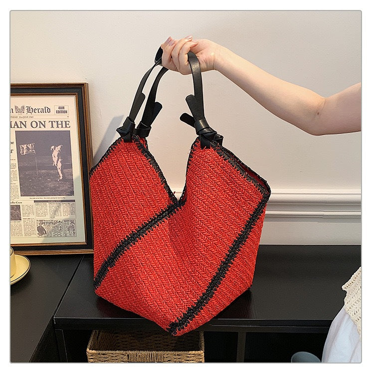 Generous shopping bag with handcrafted wave pattern LoungeYard — product view 6