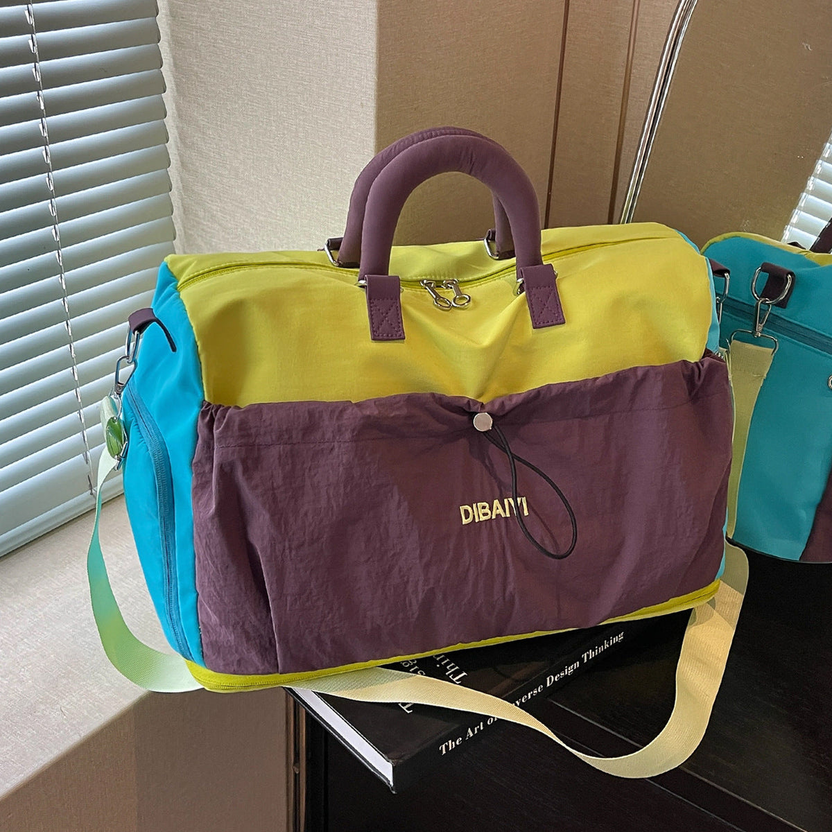 Multi-Functional Stylish Weekend — product view 1
