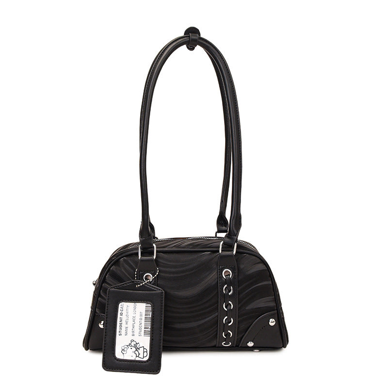 Vintage-Inspired Quilted Handbag — product view 5