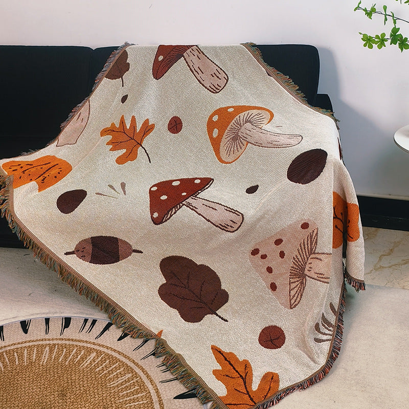 Cozy Nature-Inspired Throw Blanket — product view 3