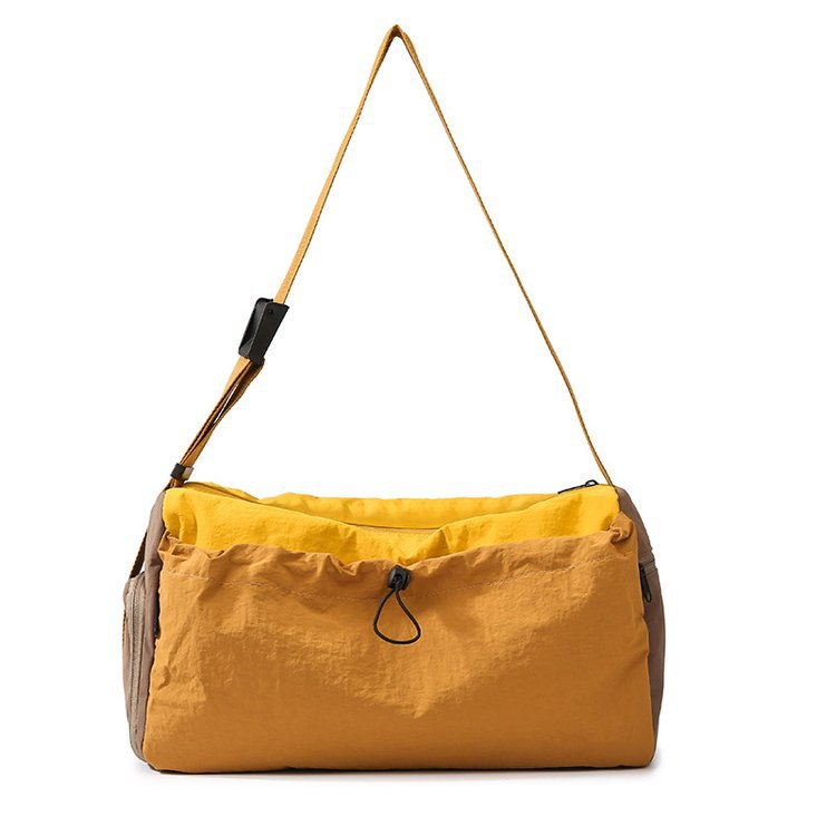 Versatile Lightweight Travel Duffle Bag LoungeYard — product view 4
