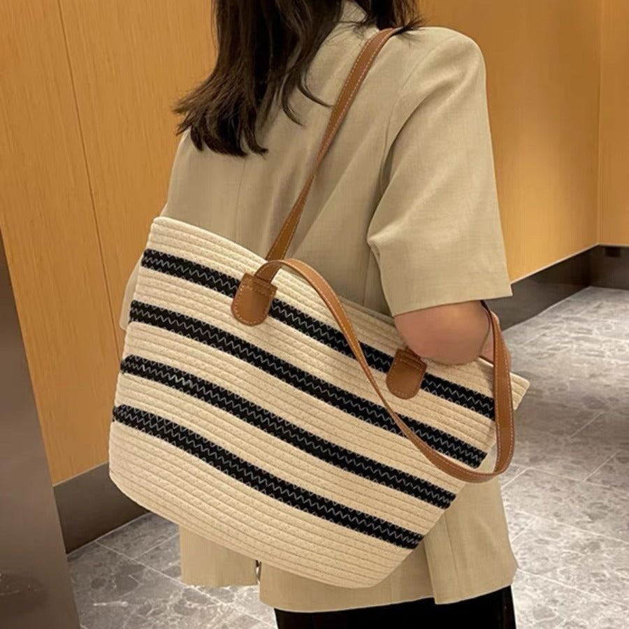 Stylish straw bag with contrasting stripes LoungeYard — product view 4