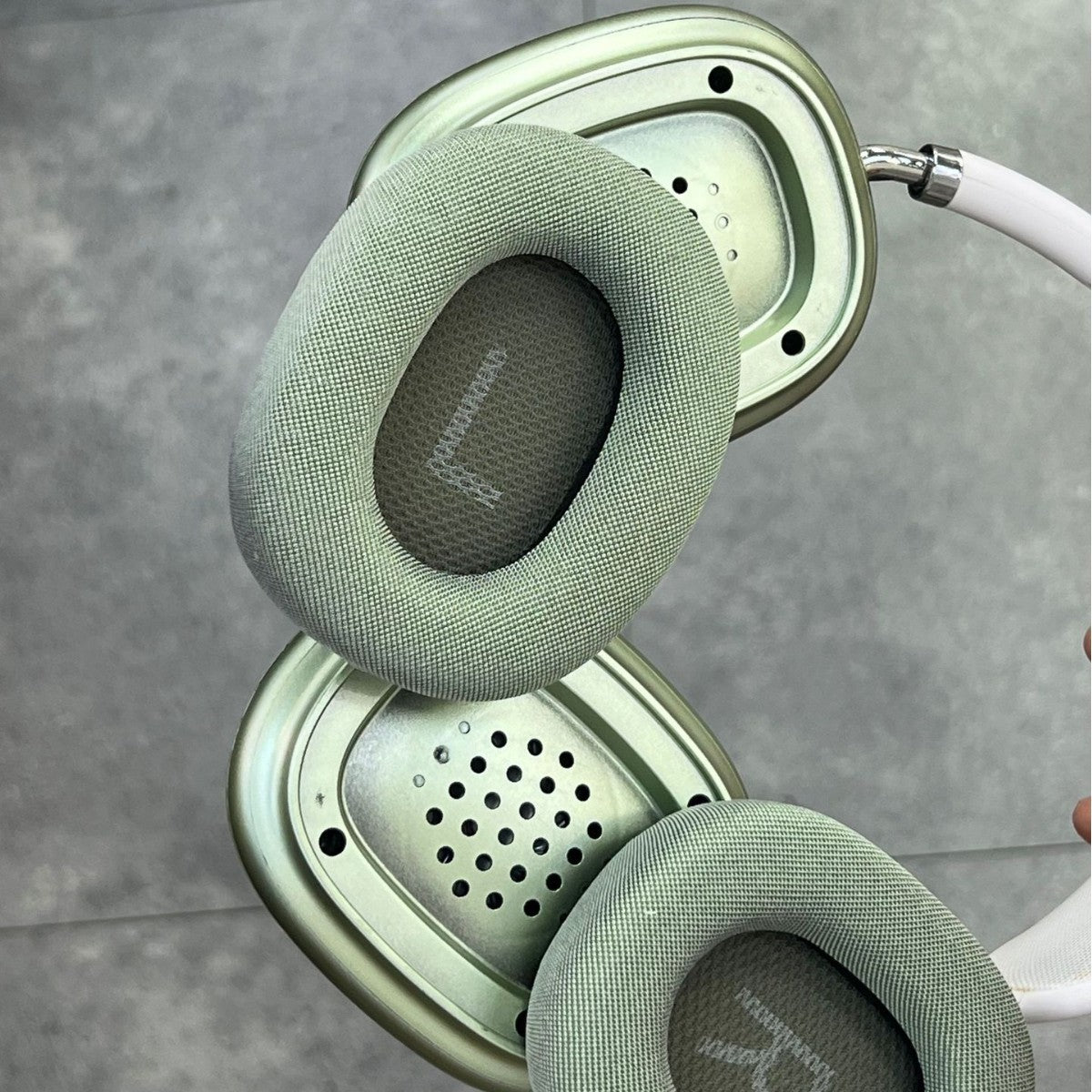 Multimedia Storage Case LoungeYard — product view 2