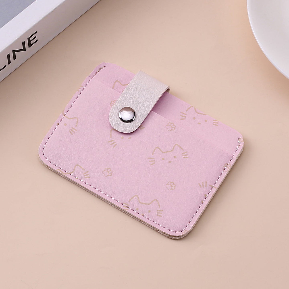Adorable Cat-Themed Cardholder — product view 6