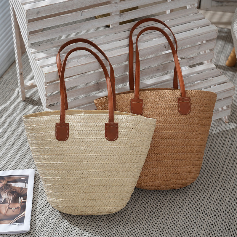 trendy beach bag LoungeYard — product view 1