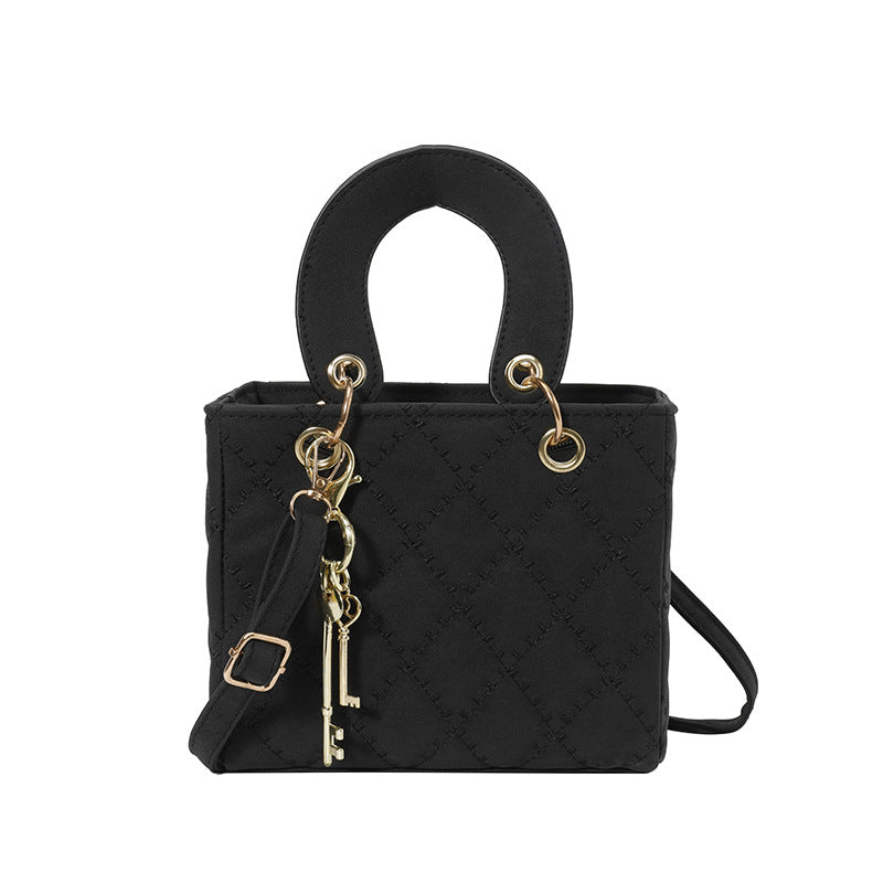 Luxurious Metallic Quilted Handbag — product view 2