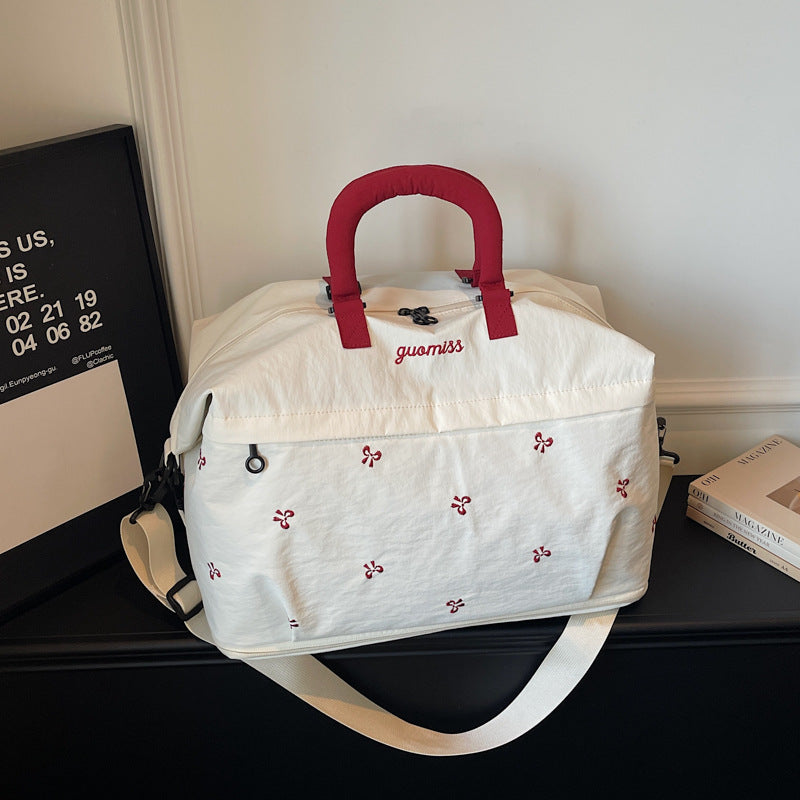 Lightweight Multi-Functional Duffle Bag LoungeYard — product view 2
