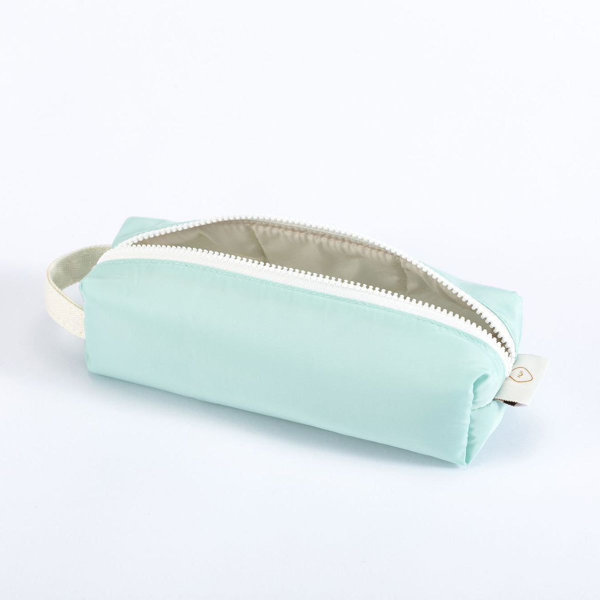 Lightweight Zippered Travel Pouch LoungeYard — product view 3