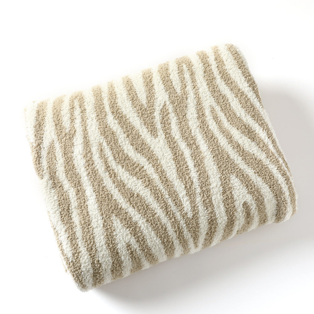 Cozy Knitted Throw Blanket LoungeYard — product view 5