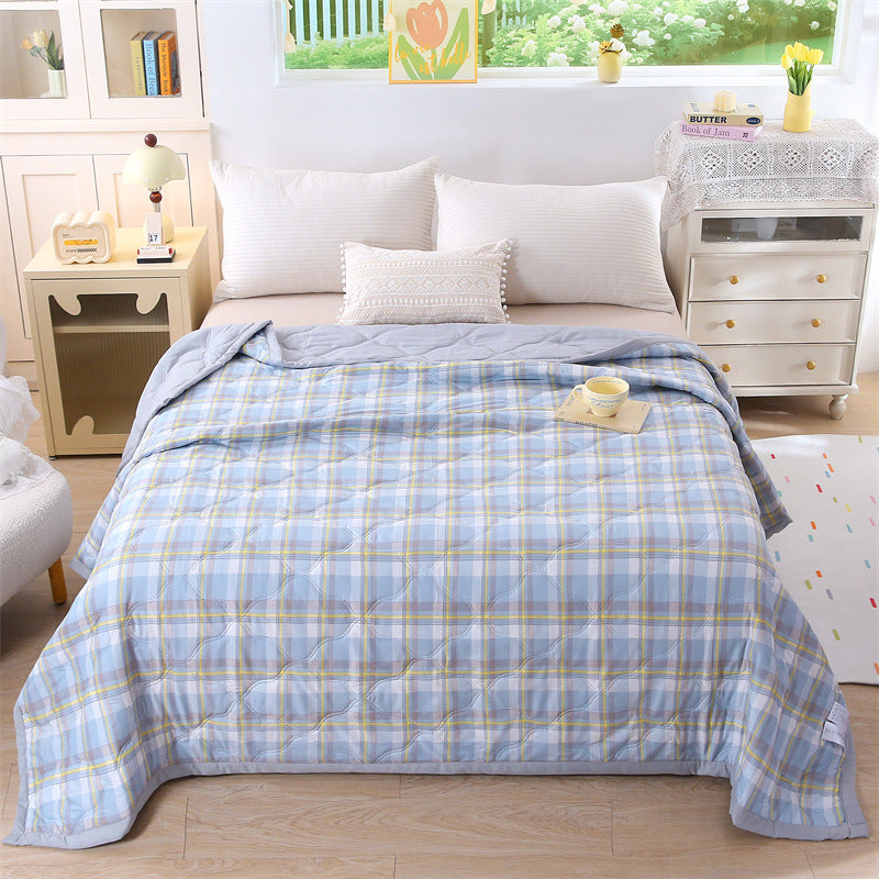 Women breathable and luxurious bedspread LoungeYard — product view 6