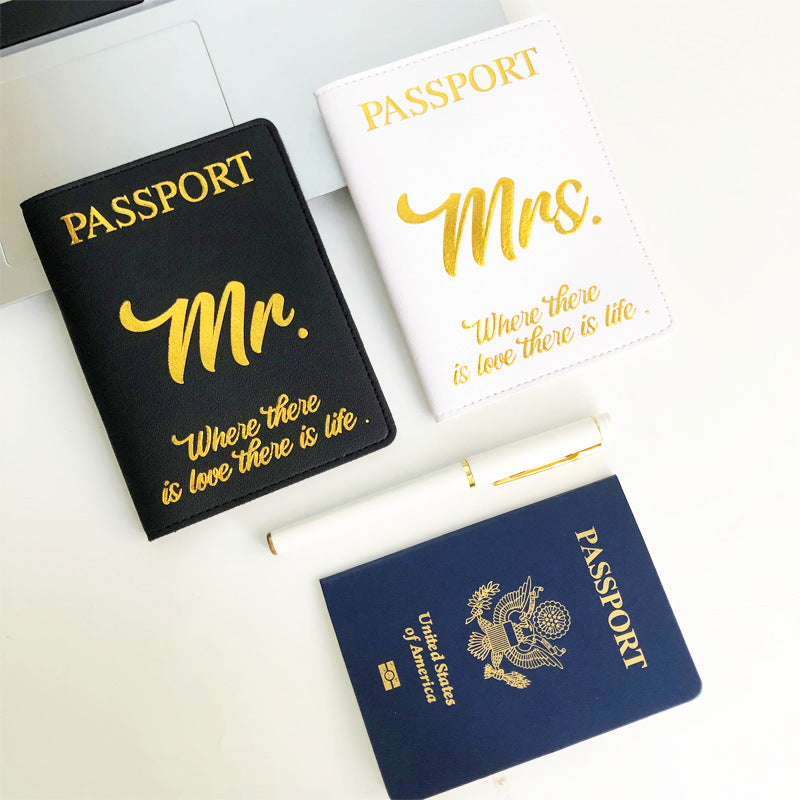 Stylish Passport and Luggage Tag Set LoungeYard — product view 3