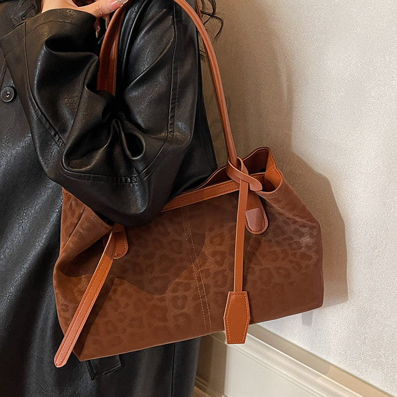 Structured Leopard Print Tote Bag — product view 3
