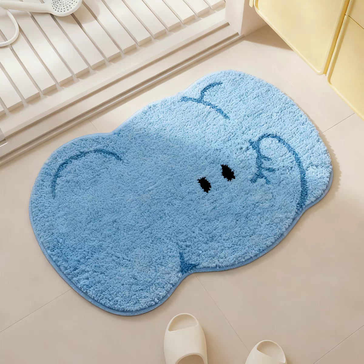 Cute Koala-Shaped Plush Bath Mat Bowlift — product view 2