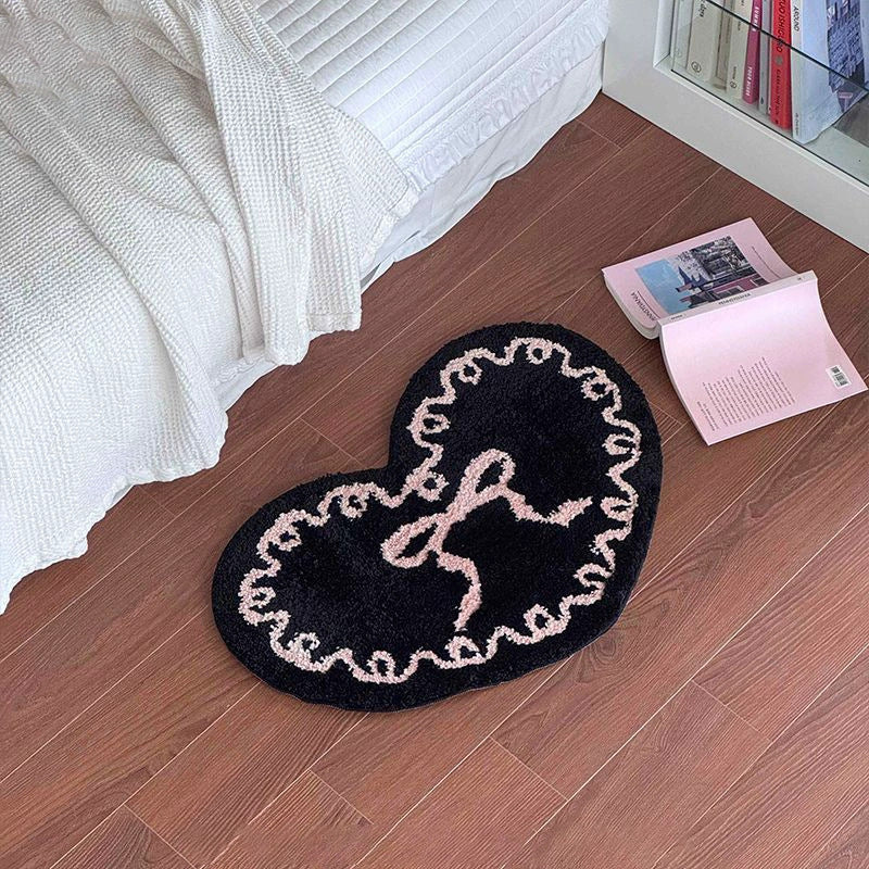 Heart-Shaped Plush Bath Mat Bowlift — product view 1