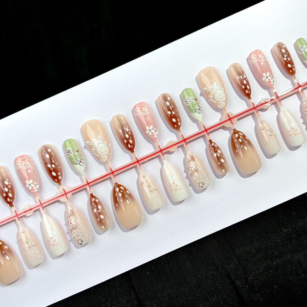 Decorative Floral-Inspired Press-On Nail Set — product view 2