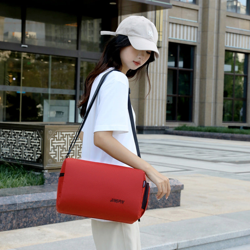 Versatile Travel Duffle Bag LoungeYard — product view 3