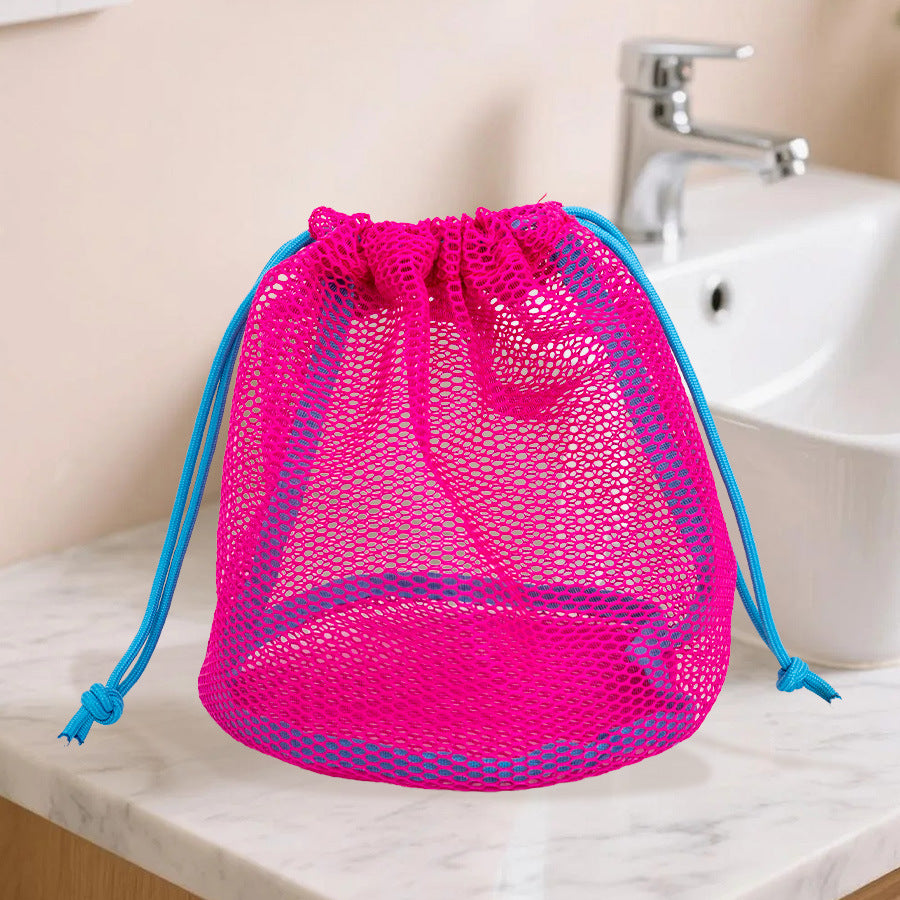 Practical mesh bag with drawstring LoungeYard — product view 1