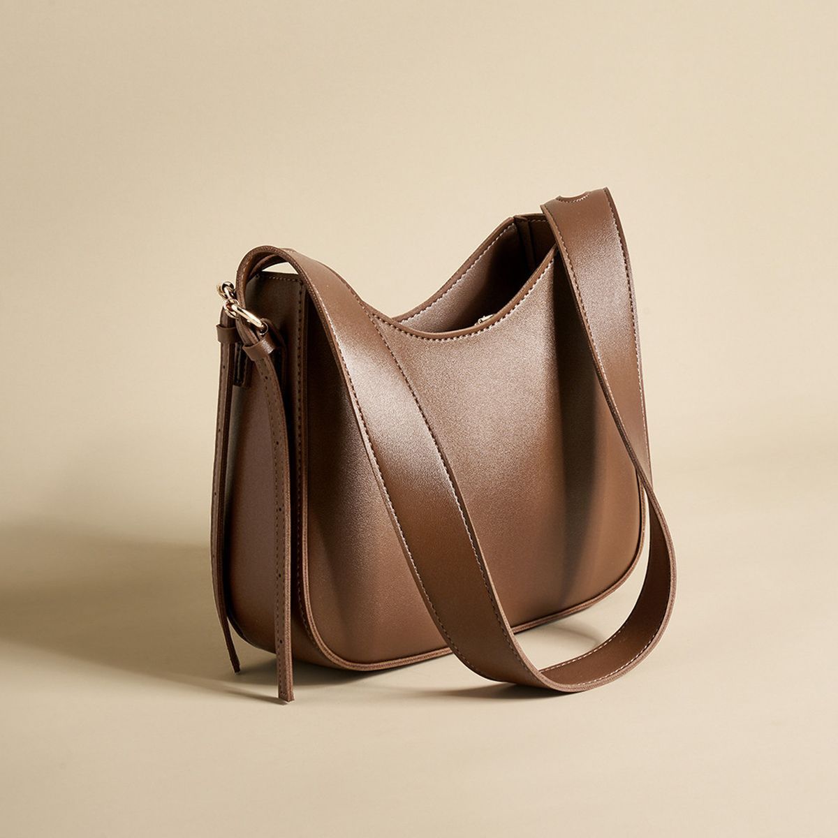 Minimalist Structured Handbag LoungeYard — product view 5
