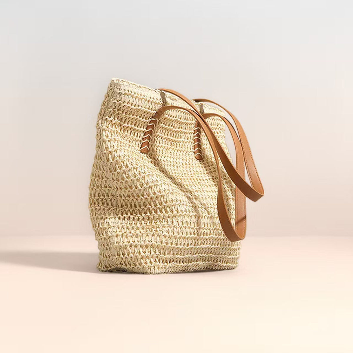 Trendy and Handmade Beach Bag LoungeYard — product view 1