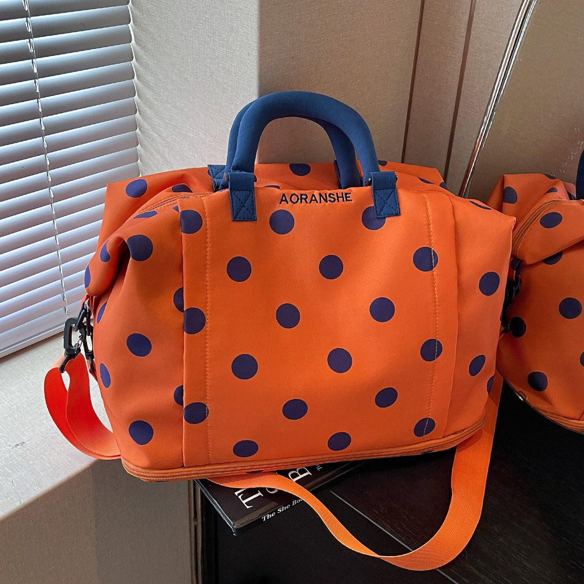 Stylish Utility Travel Bag — product view 7