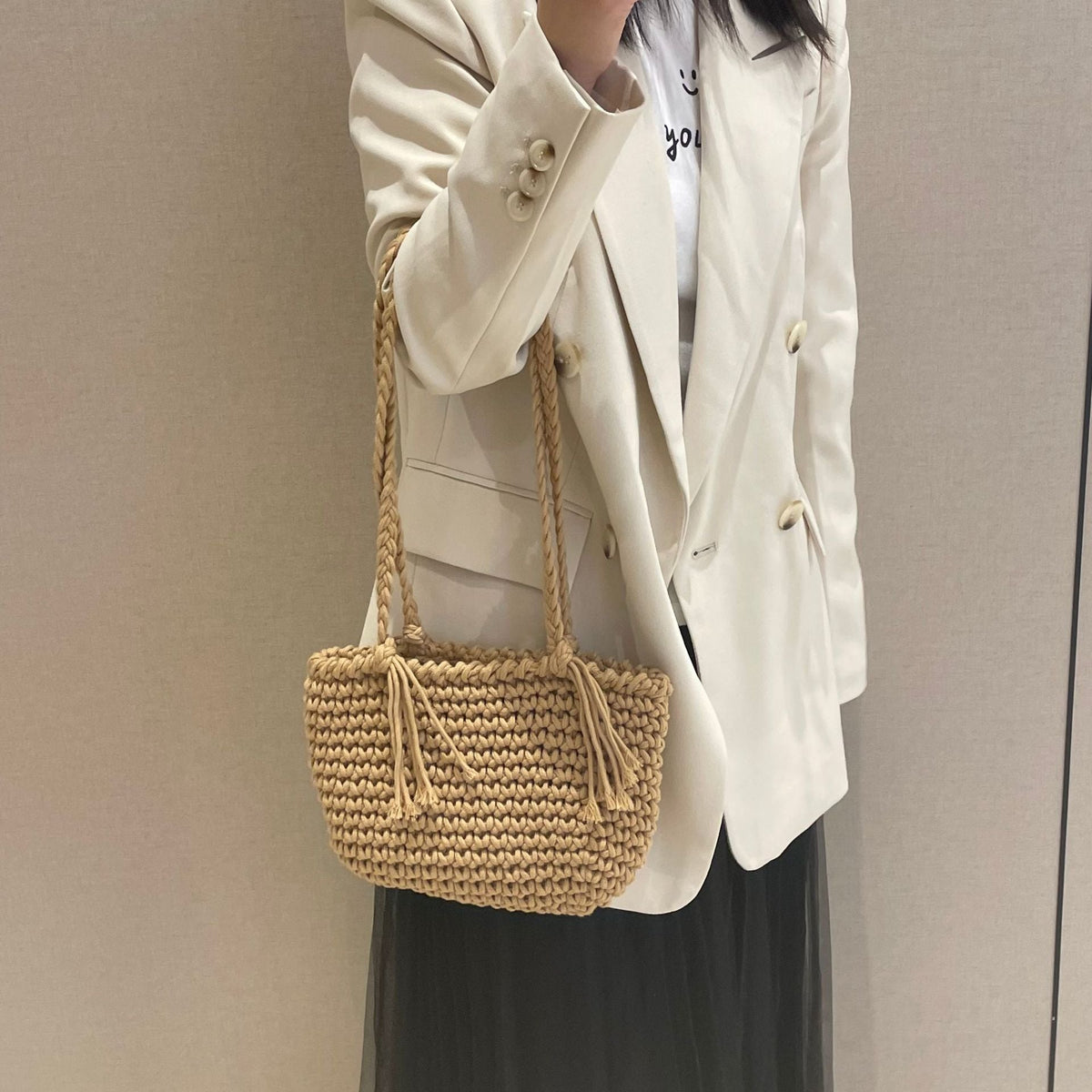 Hand-knotted shoulder bag with decorative pleating technique LoungeYard — product view 4